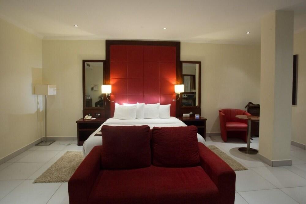 Best Western Plus Serene Atlantic Hotel Sekondi-Takoradi Buitenkant foto