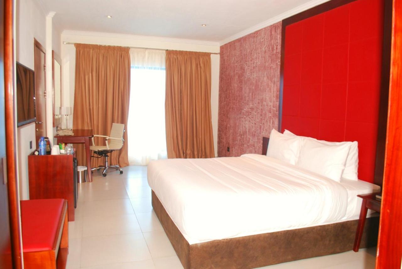 Best Western Plus Serene Atlantic Hotel Sekondi-Takoradi Buitenkant foto
