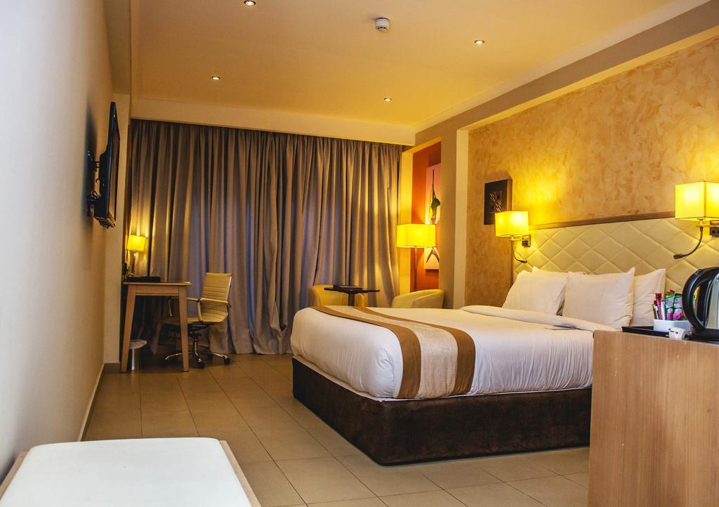 Best Western Plus Serene Atlantic Hotel Sekondi-Takoradi Buitenkant foto